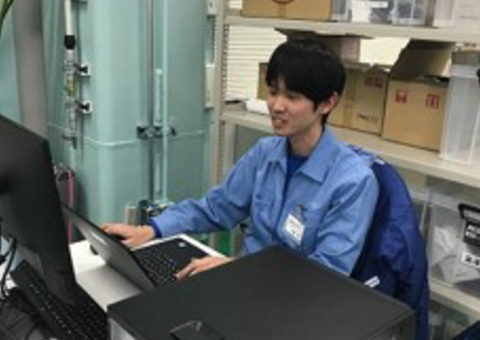 先輩社員タブ画像1